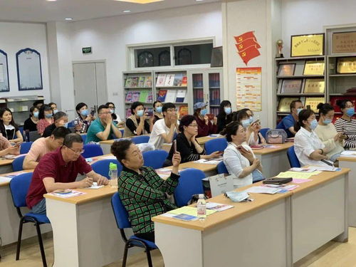 市南區(qū)招生政策宣傳教育服務(wù)走進(jìn)街道社區(qū)